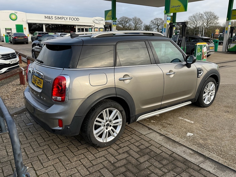 MINI Countryman 1.5 Cooper SUV 5dr Petrol Auto Euro 6 (s/s) (136 ps) - U10003719