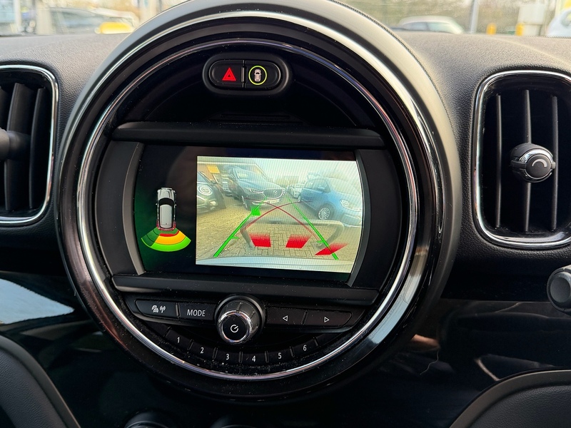 MINI Countryman 1.5 Cooper SUV 5dr Petrol Auto Euro 6 (s/s) (136 ps) - U10003719