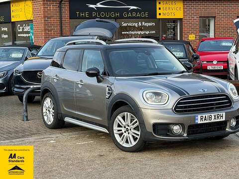 MINI Countryman 2.0 B4 MHEV R-Design SUV 5dr Petrol Hybrid Auto Euro 6 (s/s) (197 ps)