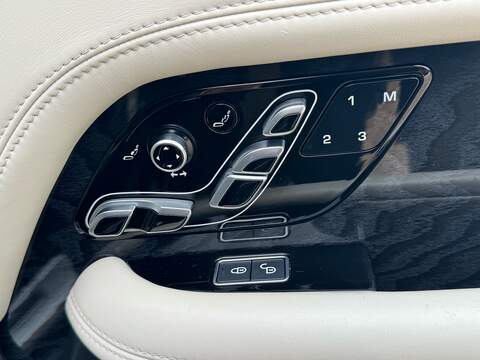 Land Rover Range Rover 3.0 P400 MHEV Autobiography SUV 5dr Petrol Auto 4WD Euro 6 (s/s) (400 ps) - U10003721