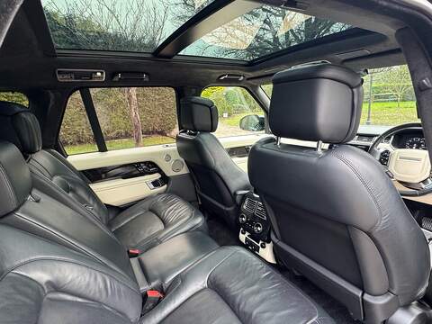 Land Rover Range Rover 3.0 P400 MHEV Autobiography SUV 5dr Petrol Auto 4WD Euro 6 (s/s) (400 ps) - U10003721