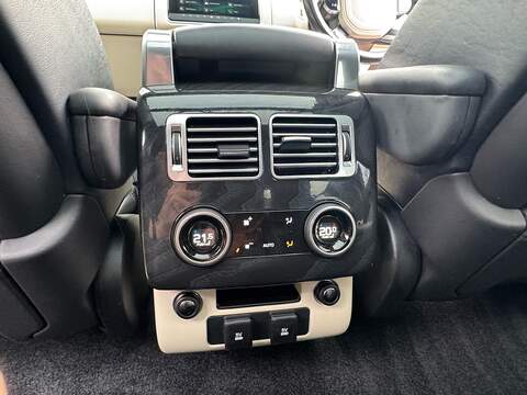 Land Rover Range Rover 3.0 P400 MHEV Autobiography SUV 5dr Petrol Auto 4WD Euro 6 (s/s) (400 ps) - U10003721