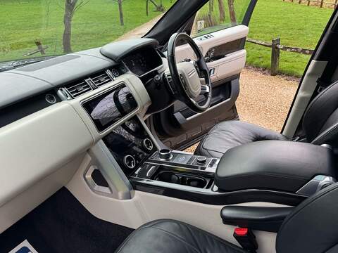 Land Rover Range Rover 3.0 P400 MHEV Autobiography SUV 5dr Petrol Auto 4WD Euro 6 (s/s) (400 ps) - U10003721