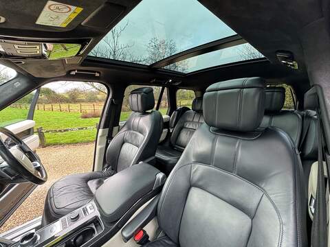 Land Rover Range Rover 3.0 P400 MHEV Autobiography SUV 5dr Petrol Auto 4WD Euro 6 (s/s) (400 ps) - U10003721
