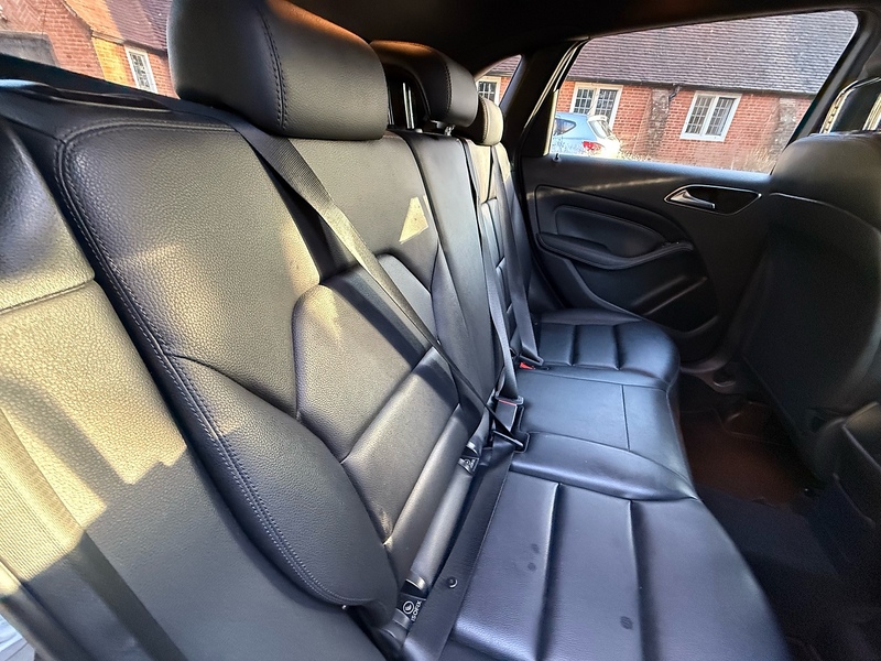 Mercedes-Benz B Class 1.5 B180 CDI Sport MPV 5dr Diesel 7G-DCT Euro 5 (s/s) (109 ps) - U10003723