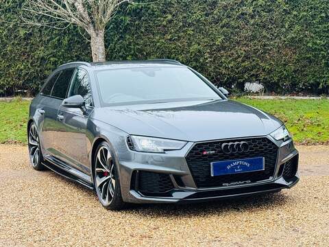 Audi RS4 Avant 2.9 TFSI V6 Estate 5dr Petrol Tiptronic quattro Euro 6 (s/s) (450 ps) - U10003726