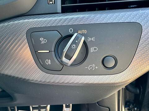 Audi RS4 Avant 2.9 TFSI V6 Estate 5dr Petrol Tiptronic quattro Euro 6 (s/s) (450 ps) - U10003726