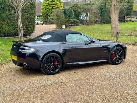 Aston Martin Vantage 4.7 V8 Roadster 2dr Petrol Sportshift II Euro 5 (420 bhp) - U10003727