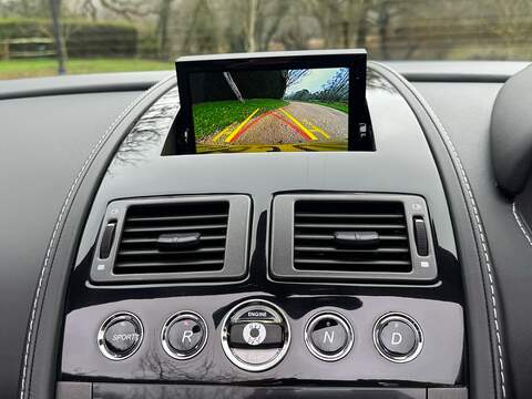 Aston Martin Vantage 4.7 V8 Roadster 2dr Petrol Sportshift II Euro 5 (420 bhp) - U10003727