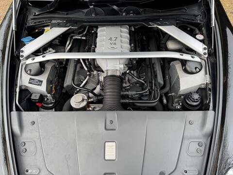 Aston Martin Vantage 4.7 V8 Roadster 2dr Petrol Sportshift II Euro 5 (420 bhp) - U10003727