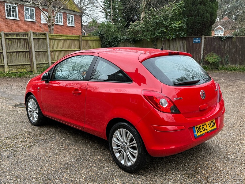 Vauxhall Corsa 1.7 CDTi ecoFLEX SE Hatchback 3dr Diesel Manual Euro 5 (130 ps) - U10003731