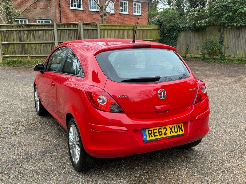 Vauxhall Corsa 1.7 CDTi ecoFLEX SE Hatchback 3dr Diesel Manual Euro 5 (130 ps) - U10003731