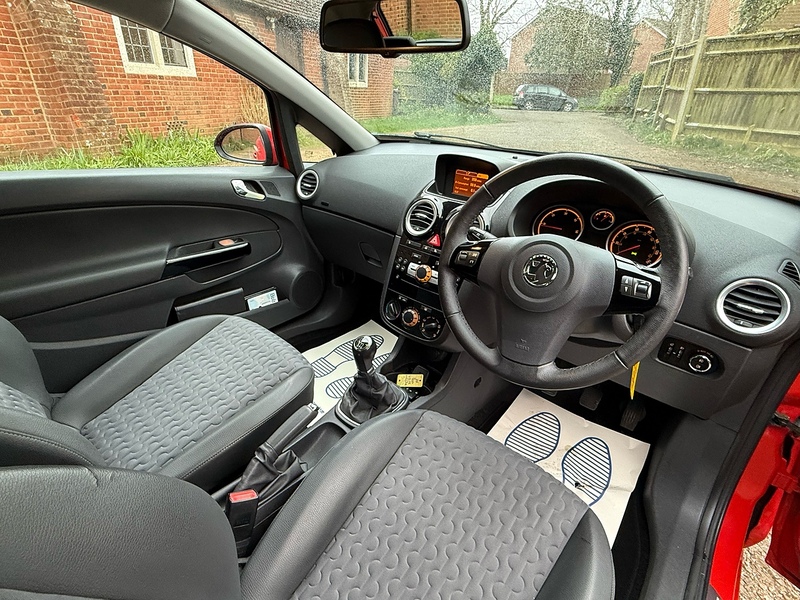 Vauxhall Corsa 1.7 CDTi ecoFLEX SE Hatchback 3dr Diesel Manual Euro 5 (130 ps) - U10003731