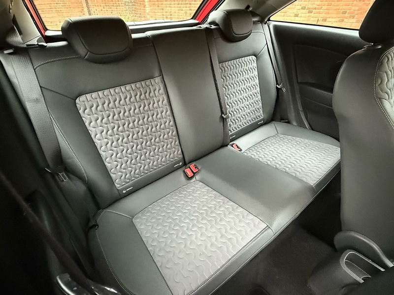 Vauxhall Corsa 1.7 CDTi ecoFLEX SE Hatchback 3dr Diesel Manual Euro 5 (130 ps) - U10003731