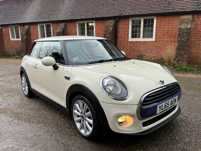 MINI Hatch 1.5 Cooper Hatchback 3dr Petrol Auto Euro 6 (s/s) (136 ps) - U10003732