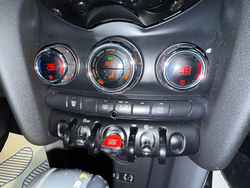 MINI Hatch 1.5 Cooper Hatchback 3dr Petrol Auto Euro 6 (s/s) (136 ps) - U10003732