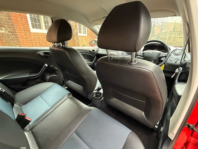 SEAT Ibiza 1.2 TSI I TECH Hatchback 5dr Petrol Manual Euro 5 (105 ps) - U10003734