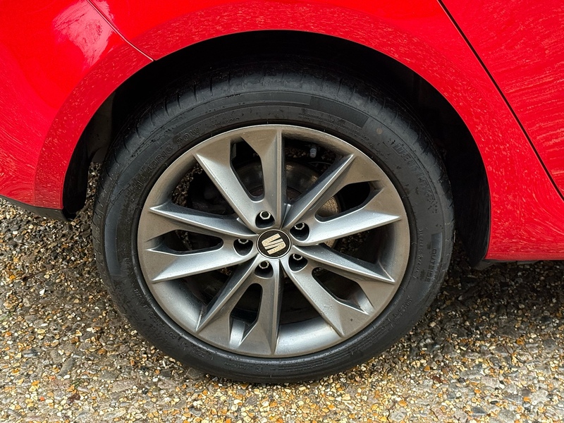 SEAT Ibiza 1.2 TSI I TECH Hatchback 5dr Petrol Manual Euro 5 (105 ps) - U10003734