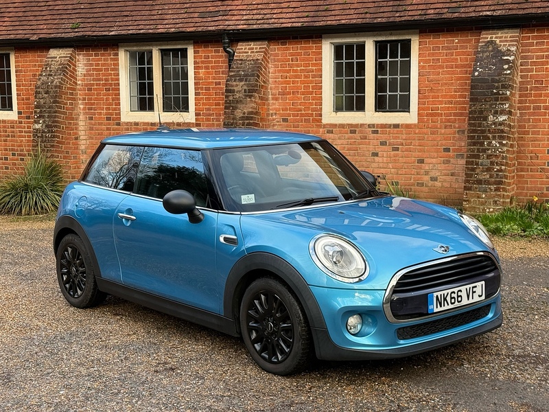MINI Hatch 1.5 Cooper Hatchback 3dr Petrol Manual Euro 6 (s/s) (136 ps) - U10003735