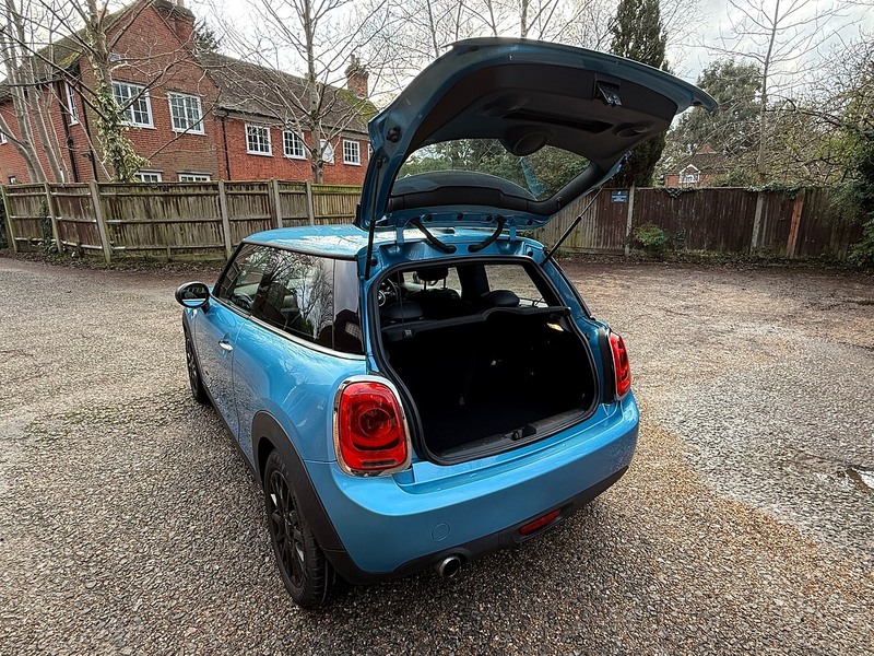 MINI Hatch 1.5 Cooper Hatchback 3dr Petrol Manual Euro 6 (s/s) (136 ps) - U10003735