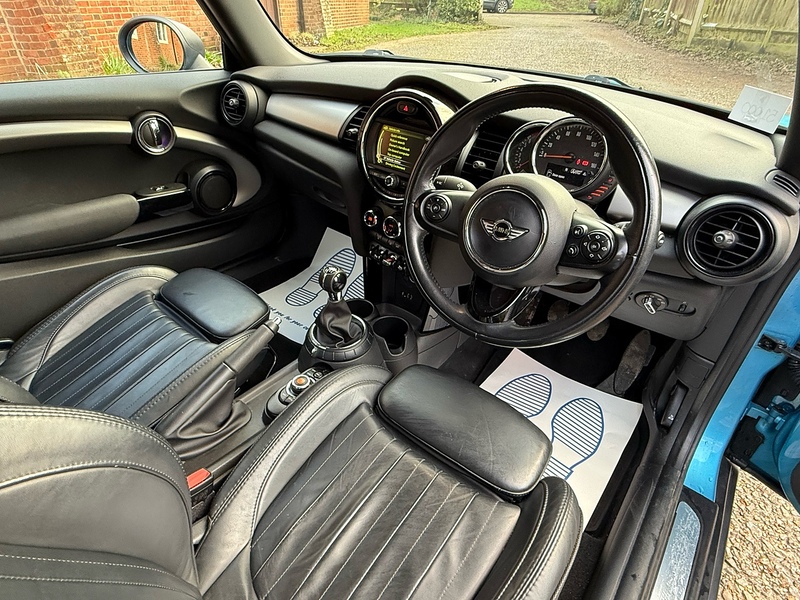 MINI Hatch 1.5 Cooper Hatchback 3dr Petrol Manual Euro 6 (s/s) (136 ps) - U10003735