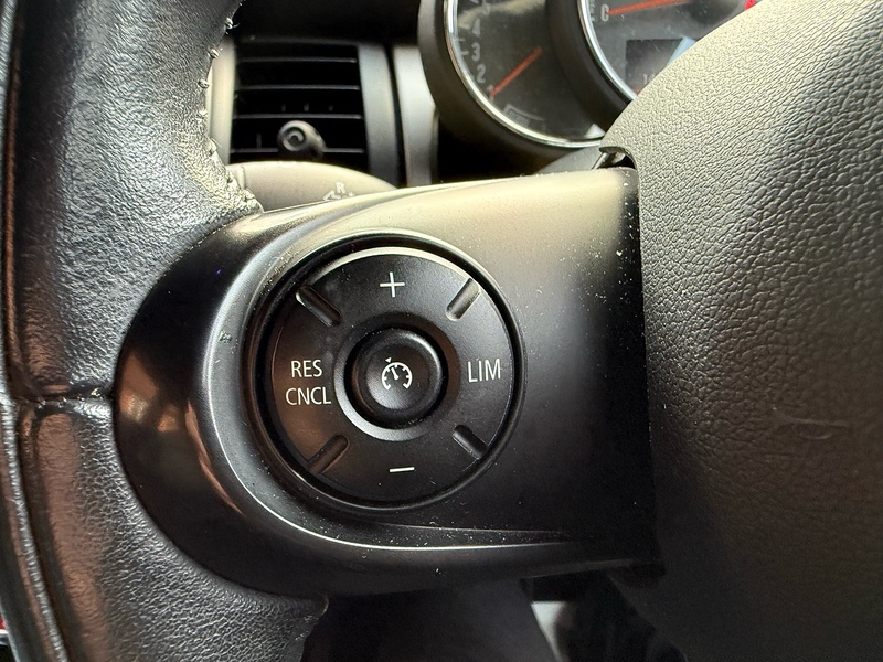 MINI Hatch 1.5 Cooper Hatchback 3dr Petrol Manual Euro 6 (s/s) (136 ps) - U10003735