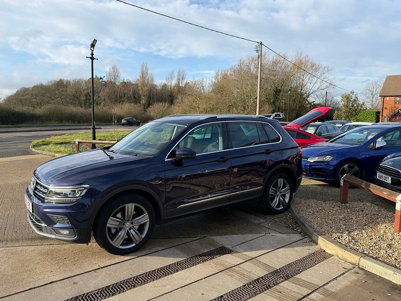 Volkswagen Tiguan 2.0 TSI SEL SUV 5dr Petrol DSG 4Motion Euro 6 (s/s) (190 ps) - U10003739