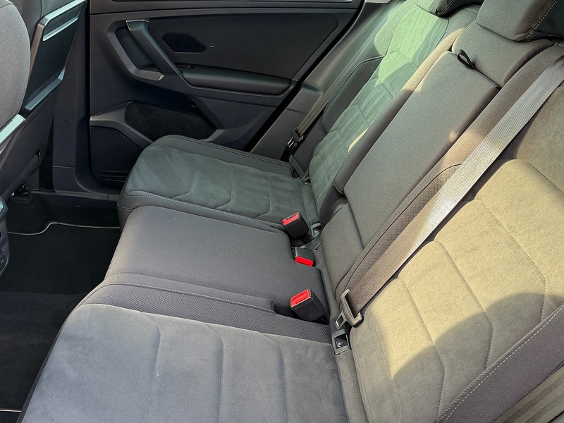 Volkswagen Tiguan 2.0 TSI SEL SUV 5dr Petrol DSG 4Motion Euro 6 (s/s) (190 ps) - U10003739