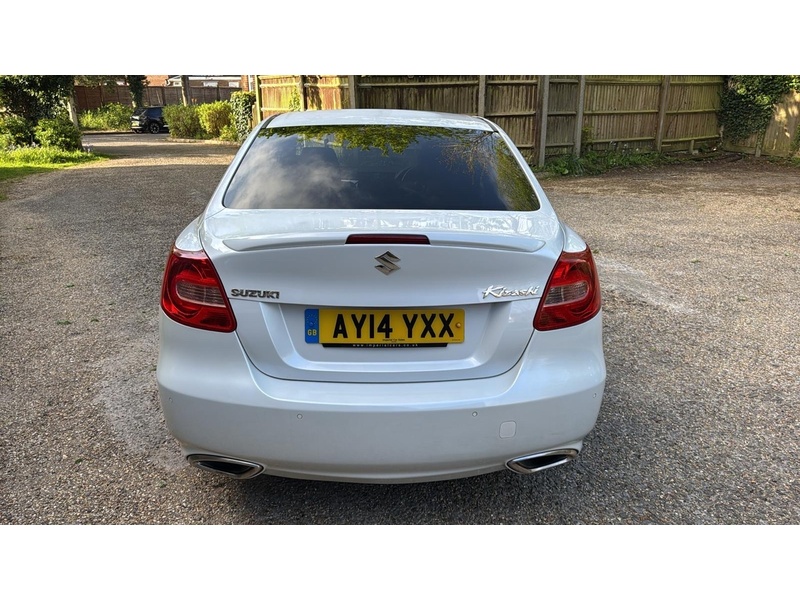 Suzuki Kizashi 2.4 16V Sport Saloon 4dr Petrol CVT 4WD Euro 5 (178 ps) - U10003741