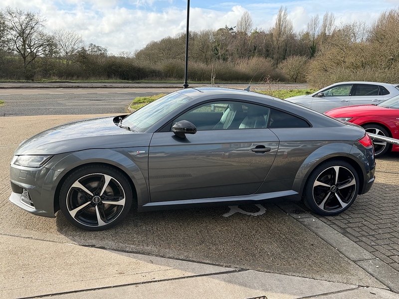 Audi TT 1.8 TFSI Black Edition Coupe 3dr Petrol S Tronic Euro 6 (s/s) (180 ps) - U10003742
