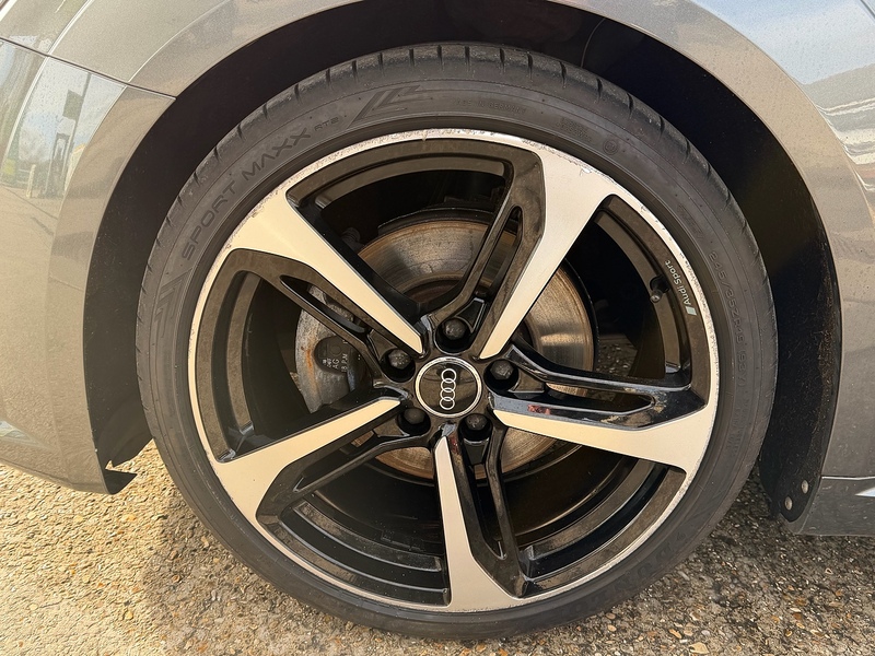 Audi TT 1.8 TFSI Black Edition Coupe 3dr Petrol S Tronic Euro 6 (s/s) (180 ps) - U10003742