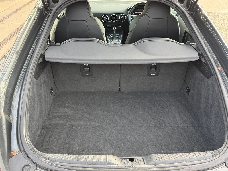 Audi TT 1.8 TFSI Black Edition Coupe 3dr Petrol S Tronic Euro 6 (s/s) (180 ps) - U10003742