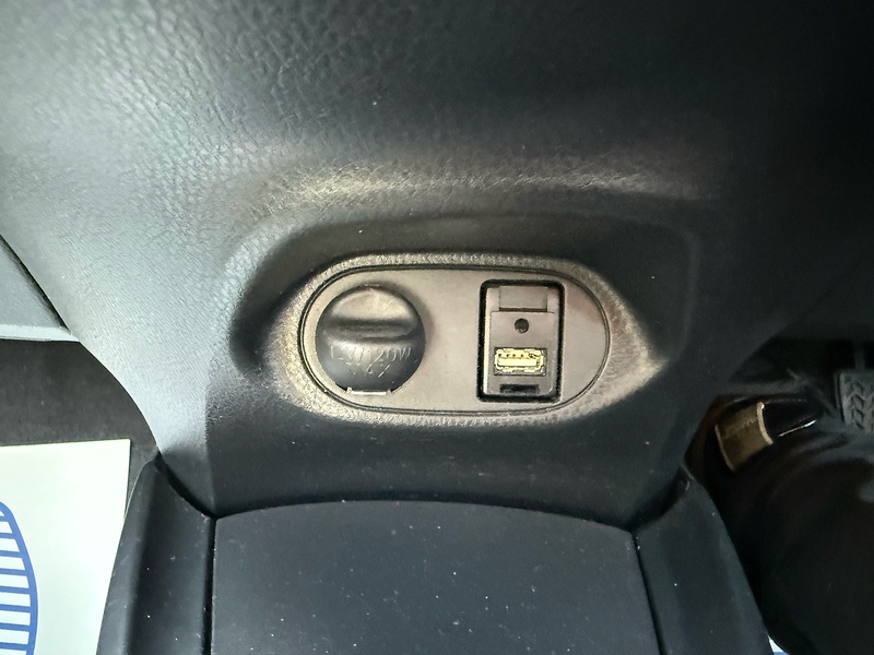 Toyota Yaris 1.5 VVT-i Icon Tech Hatchback 5dr Petrol Manual Euro 6 (111 ps) - U10003743