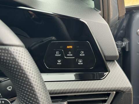 Volkswagen Golf 2.0 TSI GTI Hatchback 5dr Petrol DSG Euro 6 (s/s) (245 ps) - U10003745