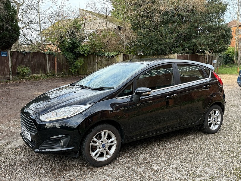 Ford Fiesta 1.25 Zetec Hatchback 5dr Petrol Manual Euro 6 (82 ps) - U10003746
