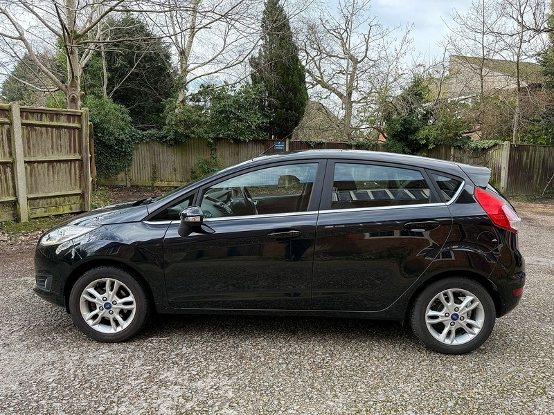 Ford Fiesta 1.25 Zetec Hatchback 5dr Petrol Manual Euro 6 (82 ps) - U10003746