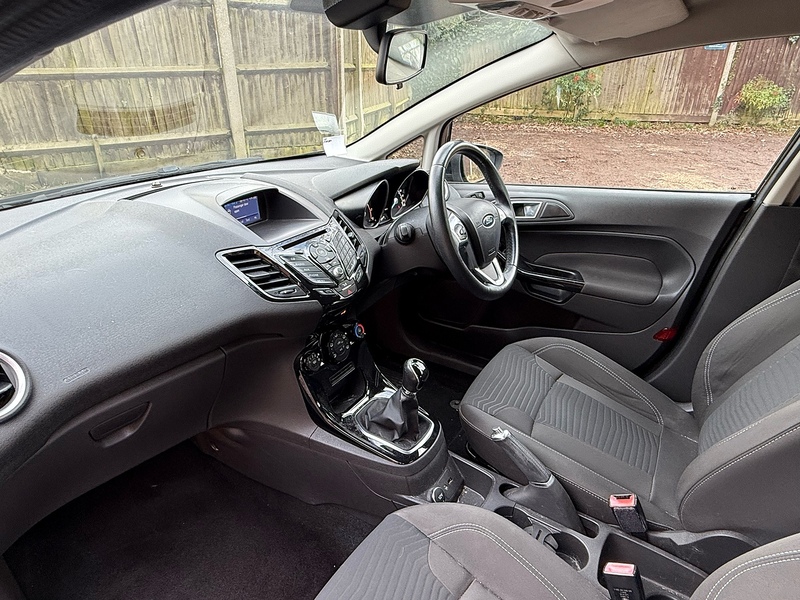 Ford Fiesta 1.25 Zetec Hatchback 5dr Petrol Manual Euro 6 (82 ps) - U10003746
