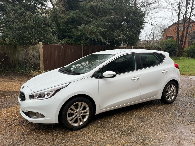 Kia Ceed 1.4 2 Euro 5 5dr - U10003747