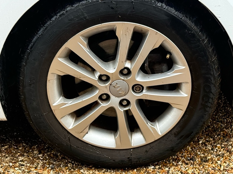 Kia Ceed 1.4 2 Euro 5 5dr - U10003747