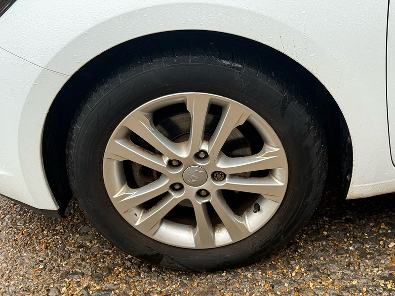 Kia Ceed 1.4 2 Euro 5 5dr - U10003747