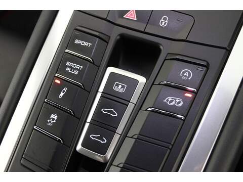 Porsche 911 3.8 991 Carrera 4S PDK 4WD Euro 5 (s/s) 2dr - U10003751
