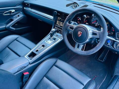 Porsche 911 3.8 991 Carrera 4S PDK 4WD Euro 5 (s/s) 2dr - U10003751