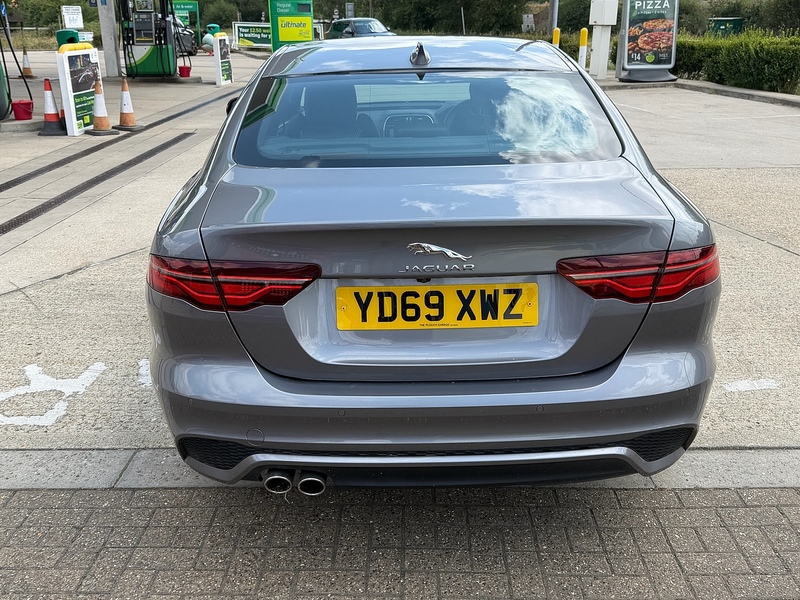 Jaguar XE 2.0 D180 R-Dynamic S Saloon 4dr Diesel Auto Euro 6 (s/s) (180 ps) - U10003752