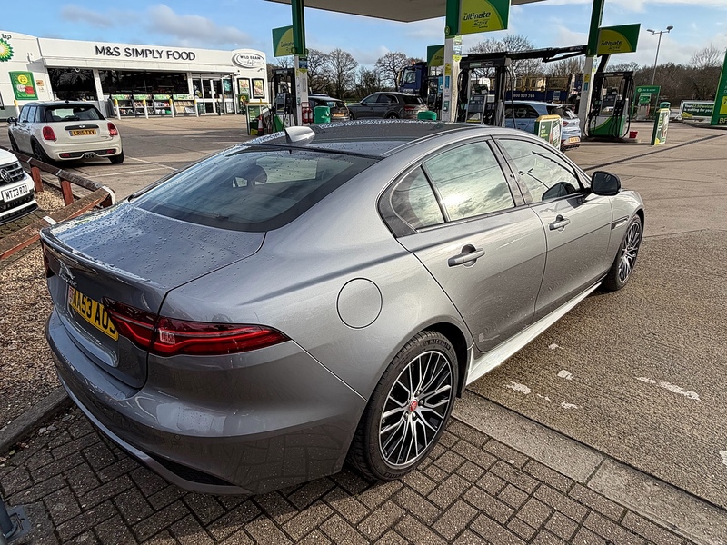 Jaguar XE 2.0 D180 R-Dynamic S Saloon 4dr Diesel Auto Euro 6 (s/s) (180 ps) - U10003752