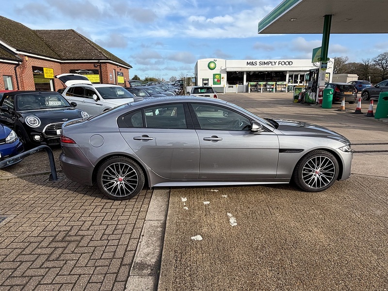 Jaguar XE 2.0 D180 R-Dynamic S Saloon 4dr Diesel Auto Euro 6 (s/s) (180 ps) - U10003752