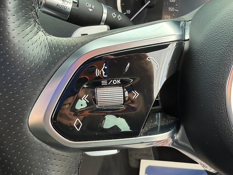 Jaguar XE 2.0 D180 R-Dynamic S Saloon 4dr Diesel Auto Euro 6 (s/s) (180 ps) - U10003752