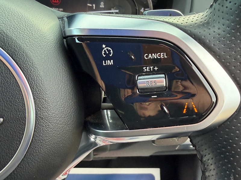 Jaguar XE 2.0 D180 R-Dynamic S Saloon 4dr Diesel Auto Euro 6 (s/s) (180 ps) - U10003752