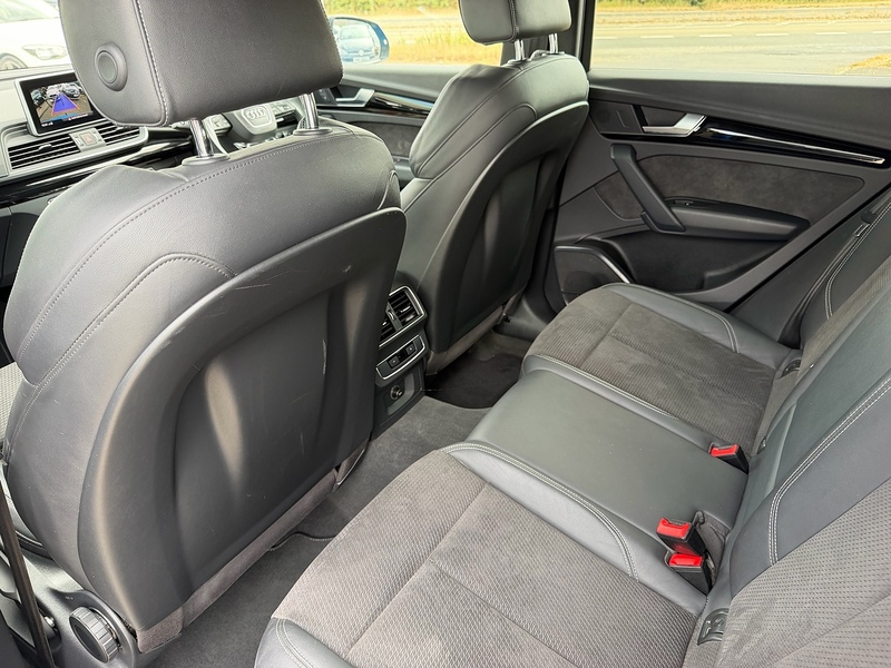 Audi Q5 2.0 TDI 40 Black Edition SUV 5dr Diesel S Tronic quattro Euro 6 (s/s) (190 ps) - U10003753