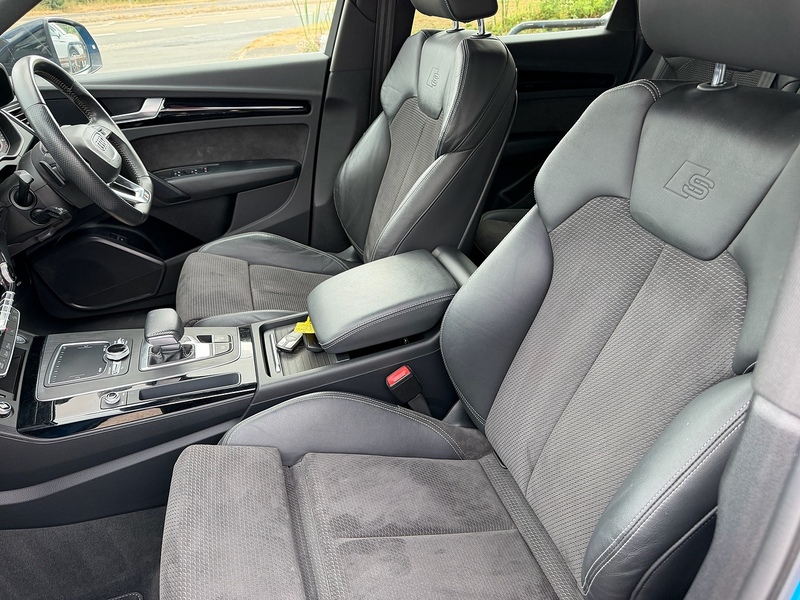 Audi Q5 2.0 TDI 40 Black Edition SUV 5dr Diesel S Tronic quattro Euro 6 (s/s) (190 ps) - U10003753