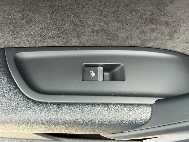 Audi Q5 2.0 TDI 40 Black Edition SUV 5dr Diesel S Tronic quattro Euro 6 (s/s) (190 ps) - U10003753